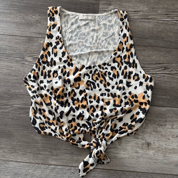 Aritzia Babaton crop top animal print leopard cat small - Picture 2 of 8